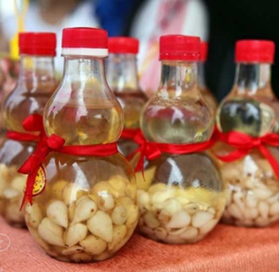 Rượu tỏi Lý Sơn